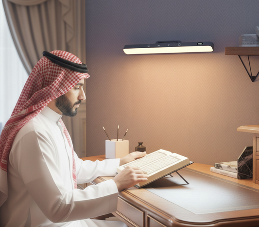 مصباح ذكي LED قابل للشحن